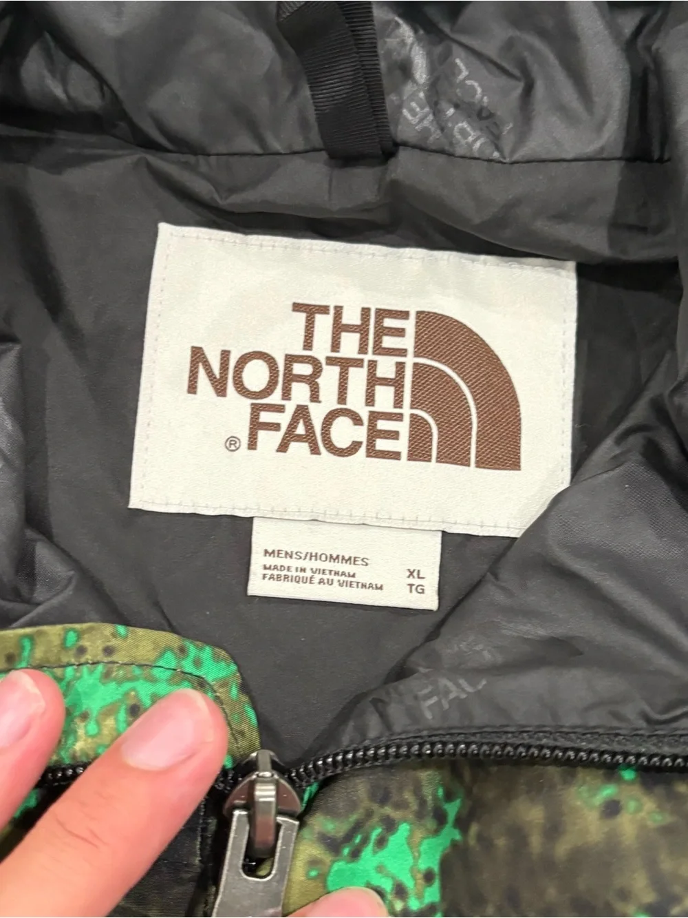 The North Face Mountain Parka / Utility Jacket (Green Camo) Size XL